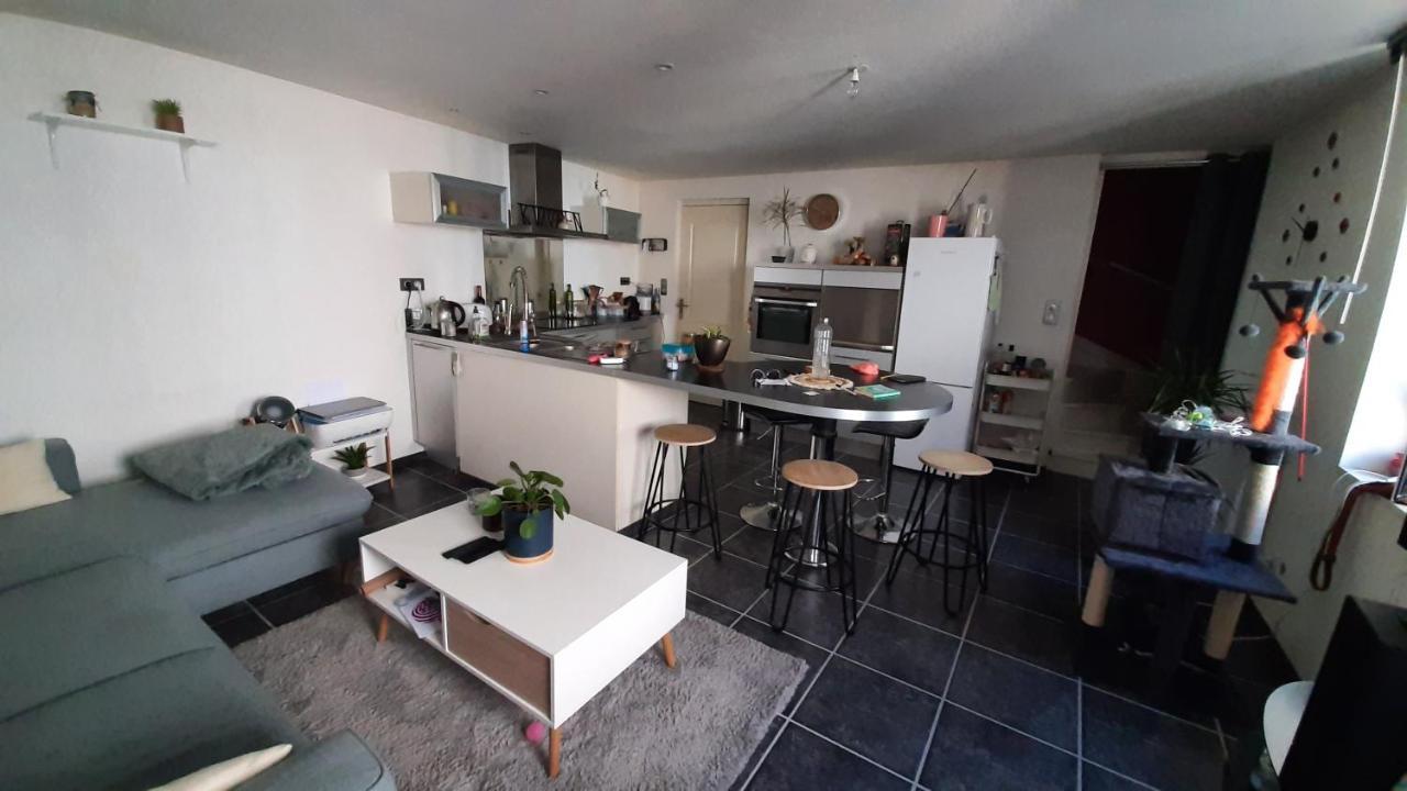 Agreable Maison De Village, Au Calme D'Une Impasse 오비에르 외부 사진