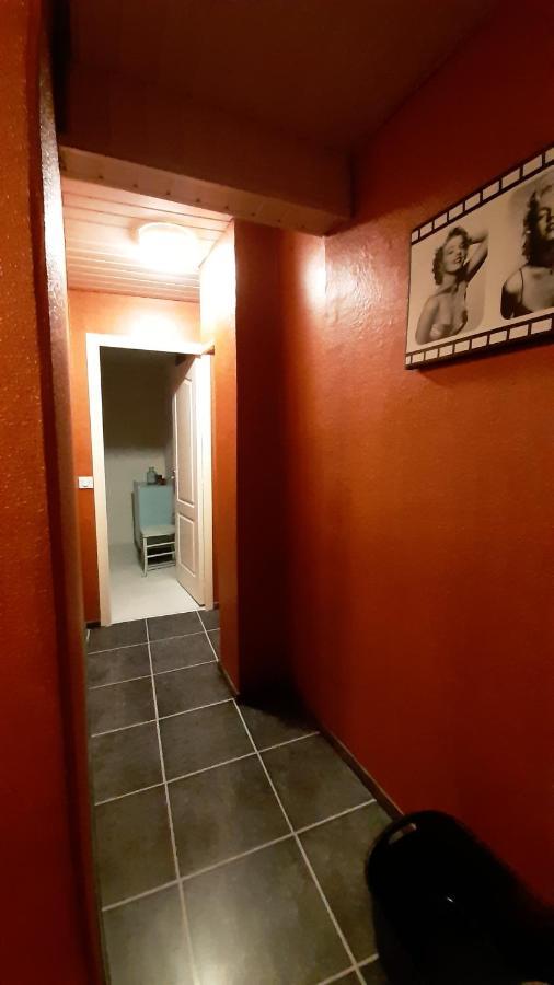 Agreable Maison De Village, Au Calme D'Une Impasse 오비에르 외부 사진